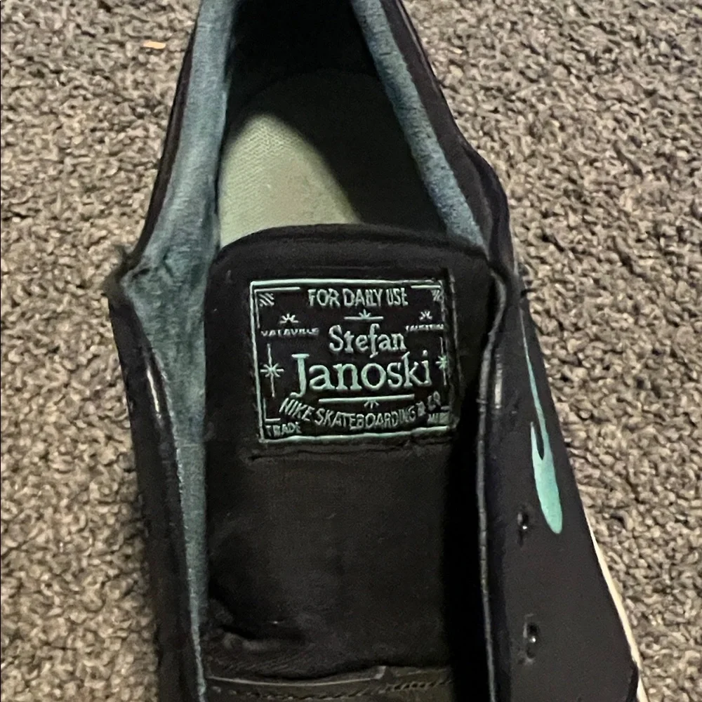 Nike Stefan Janoski Black and Teal Men's Sneakers - Picture 7 of 7